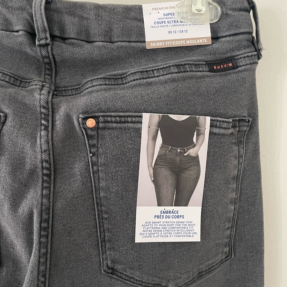 H&M Super Skinny High Waist/Ankle Length Black Jeans size 12 (NEVER WORN)